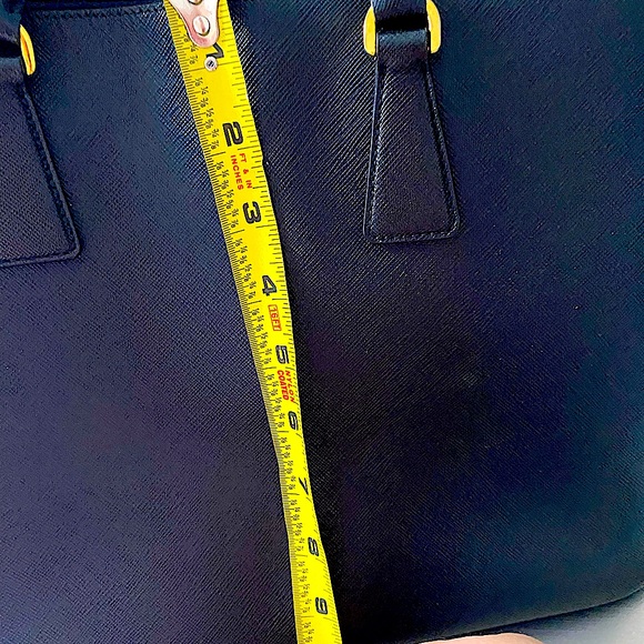 PRADA SAFFIANO LUX O BN1786 BAG, AUTHENTIC WITH PASSPORT - Picture 10 of 16